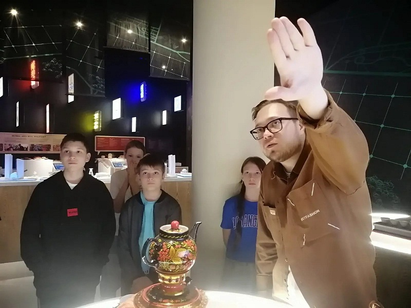 Каникулы - это новые впечатления и яркие эмоции! 