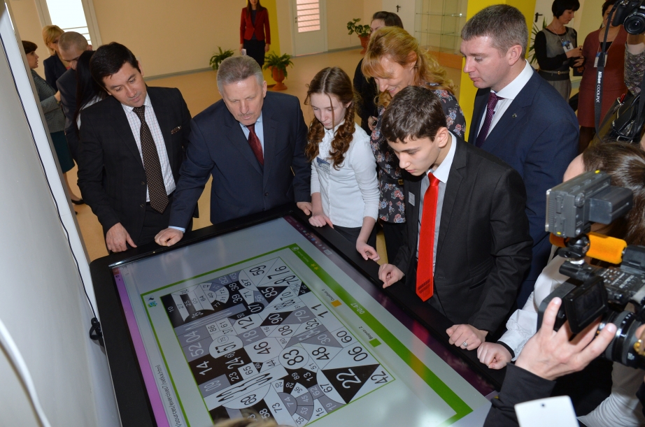 Сбербанк открыл «Виртуальную школу» в Краевом центре образования Хабаровска
