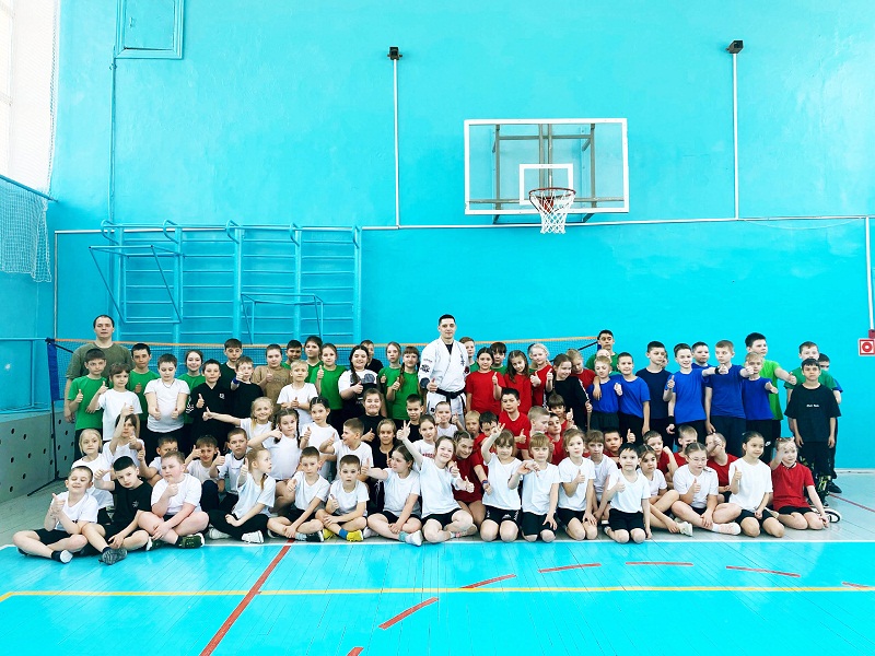 Зарядка с чемпионом:  начало дня, наполненное энергией