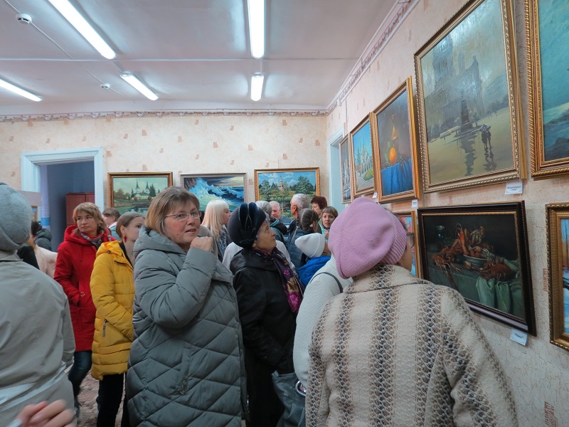 В шимановском краеведческом музее открылся 50-й выставочный сезон