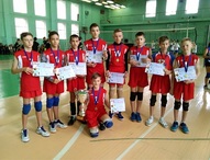 Первенство по волейболу: команды Шимановска на первом месте