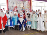 Городские улицы наполнились праздничным настроением