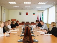 Административный совет:   рассмотрен вопрос по борьбе с несанкционированными свалками