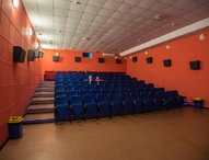 С 1 апреля в кинотеатры и концертные залы будут пускать 75% зрителей
