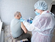 Роспотребнадзор продлил сроки  обязательной вакцинации в Приамурье